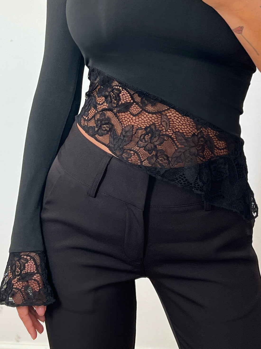 Slope I Lace Top